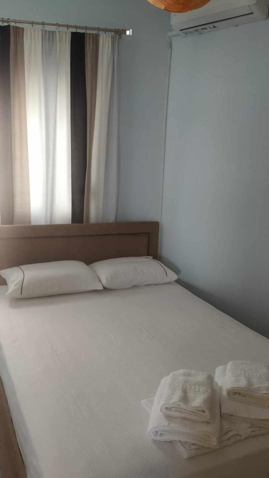 Cozy Sea Apartment Sarande Bagian luar foto