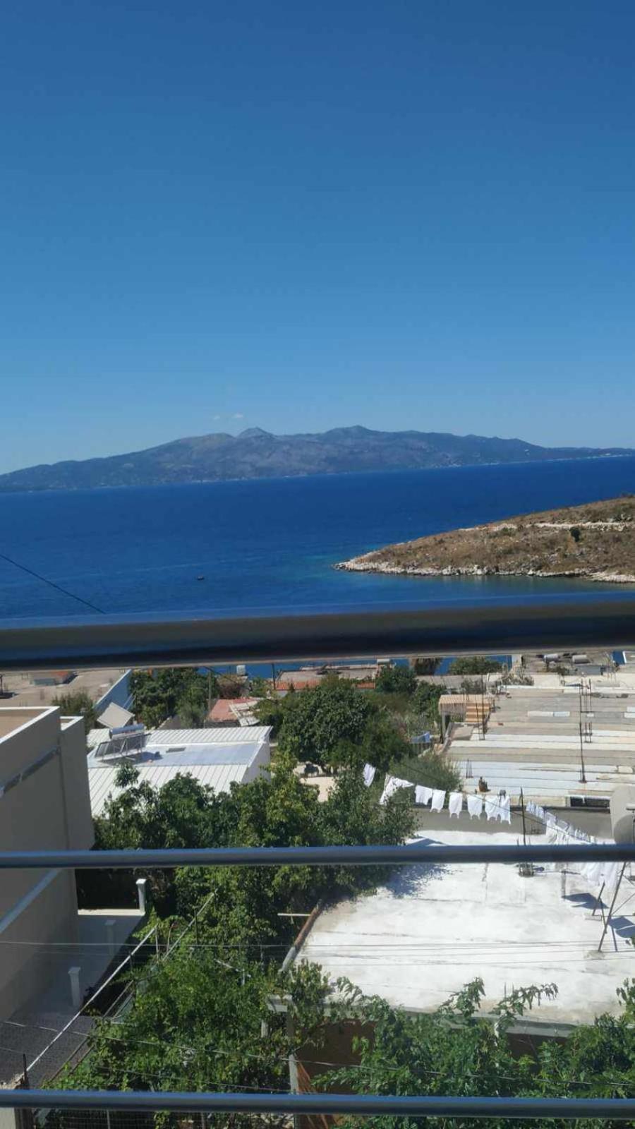 Cozy Sea Apartment Sarande Bagian luar foto