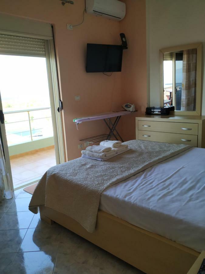 Cozy Sea Apartment Sarande Bagian luar foto