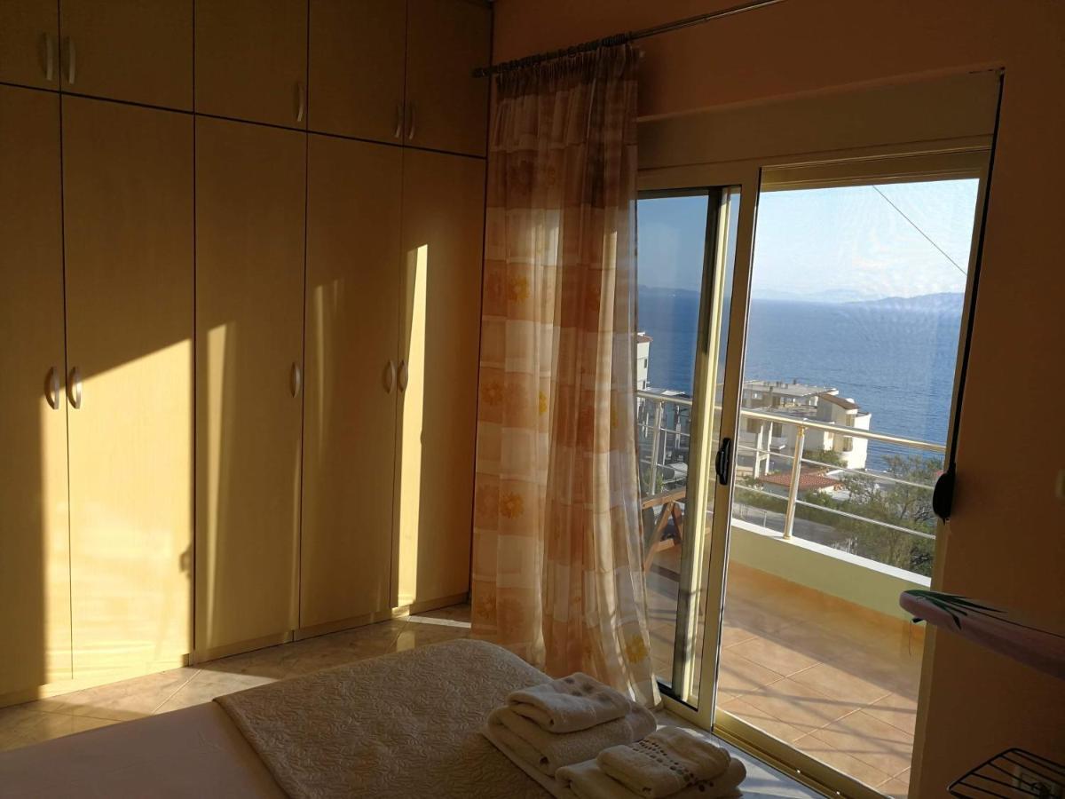 Cozy Sea Apartment Sarande Bagian luar foto