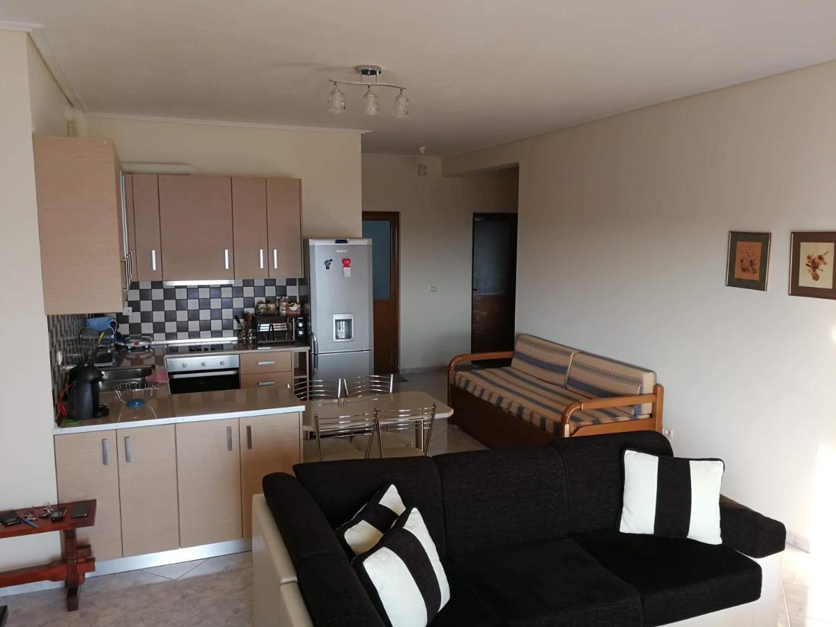 Cozy Sea Apartment Sarande Bagian luar foto
