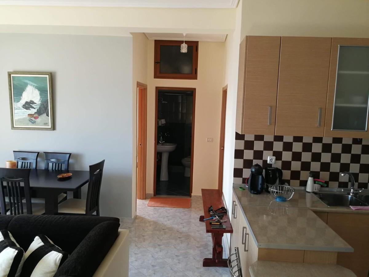 Cozy Sea Apartment Sarande Bagian luar foto